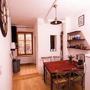 https://denik.hotels-in-ljubljana.com